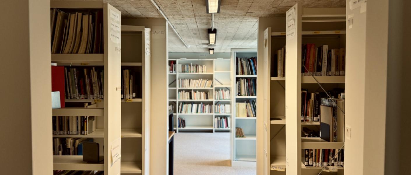 Vue de la bibliothèque du Musée L