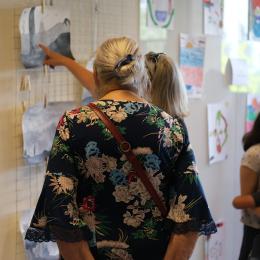 Exposition 2021 des ateliers créatifs pour enfants Enfanf'art : Visite