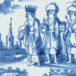 Les trois Rois Mages, Delft, 18e s. Faïence émaillée. 13 x 13 x 1 cm. N° inv. VH753. Legs F. Van Hamme. 